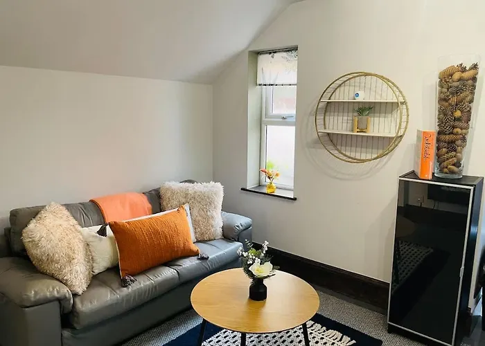 Cosy 1Br Apt, City Centre, Free Parking, By Derbnb